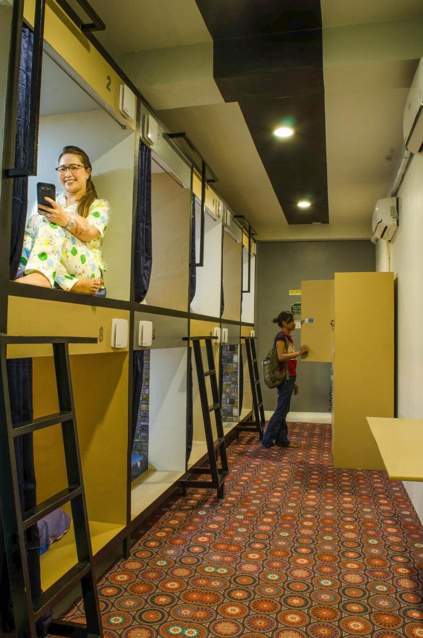 Napsule Suites Davao City Extérieur photo
